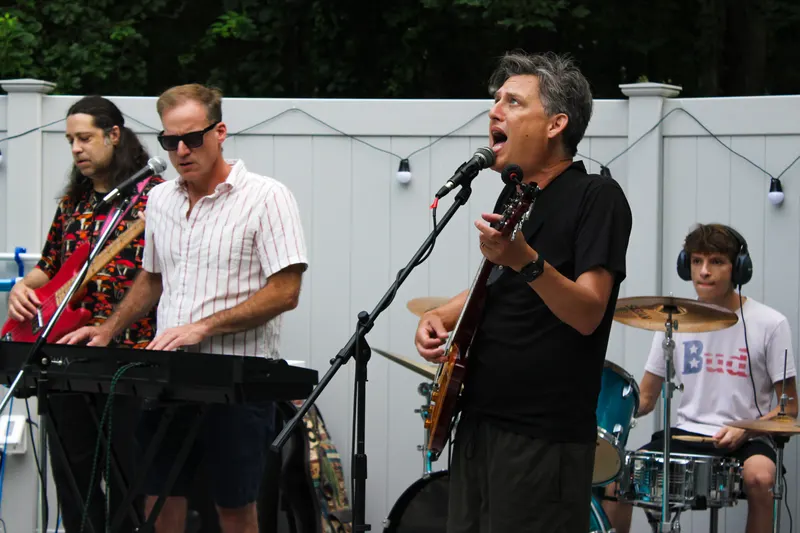 Atomsmasher at the pool party, photo 2