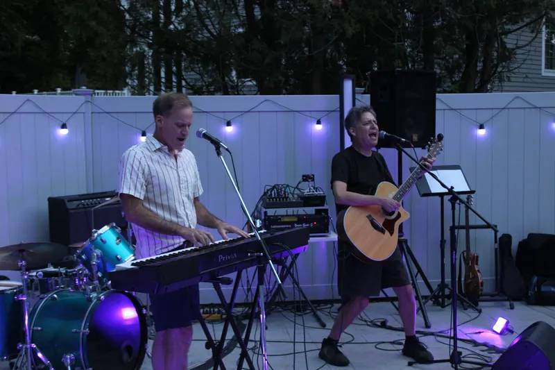Atomsmasher at the pool party, photo 5